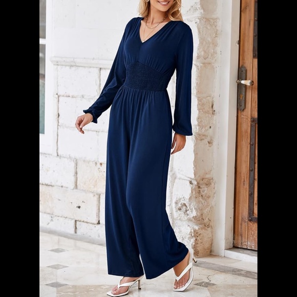 Women’s V Neck Long Sleeve Wide Leg Jumpsuit Romper With Pockets - Picture 3 of 7